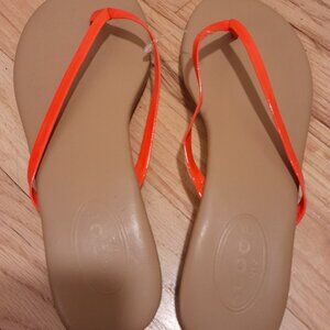 SCOOP NYC Flip Flops: NEW!